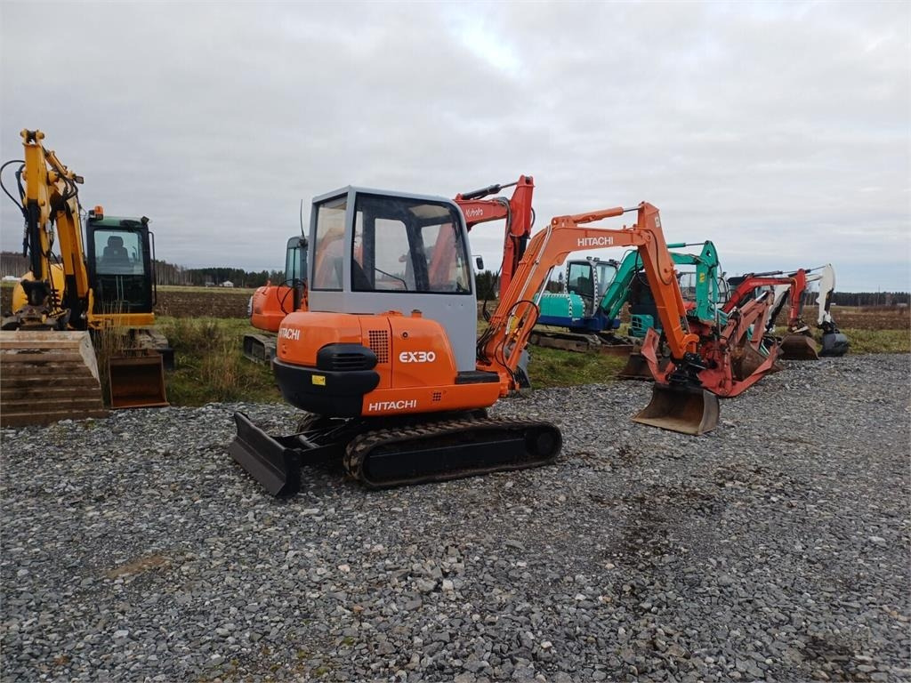 Mini bager Hitachi EX30 Kallistuvalla liittimellä: slika 6 Mini bager Hitachi EX30 Kallistuvalla liittimellä: slika 6