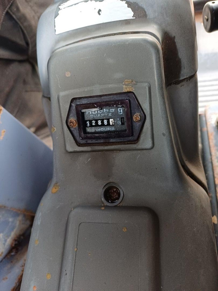 Mini bager Hitachi EX30 Kallistuvalla liittimellä: slika 15 Mini bager Hitachi EX30 Kallistuvalla liittimellä: slika 15