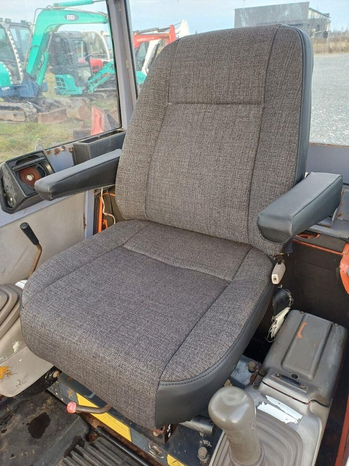 Mini bager Hitachi EX30 Kallistuvalla liittimellä: slika 13 Mini bager Hitachi EX30 Kallistuvalla liittimellä: slika 13