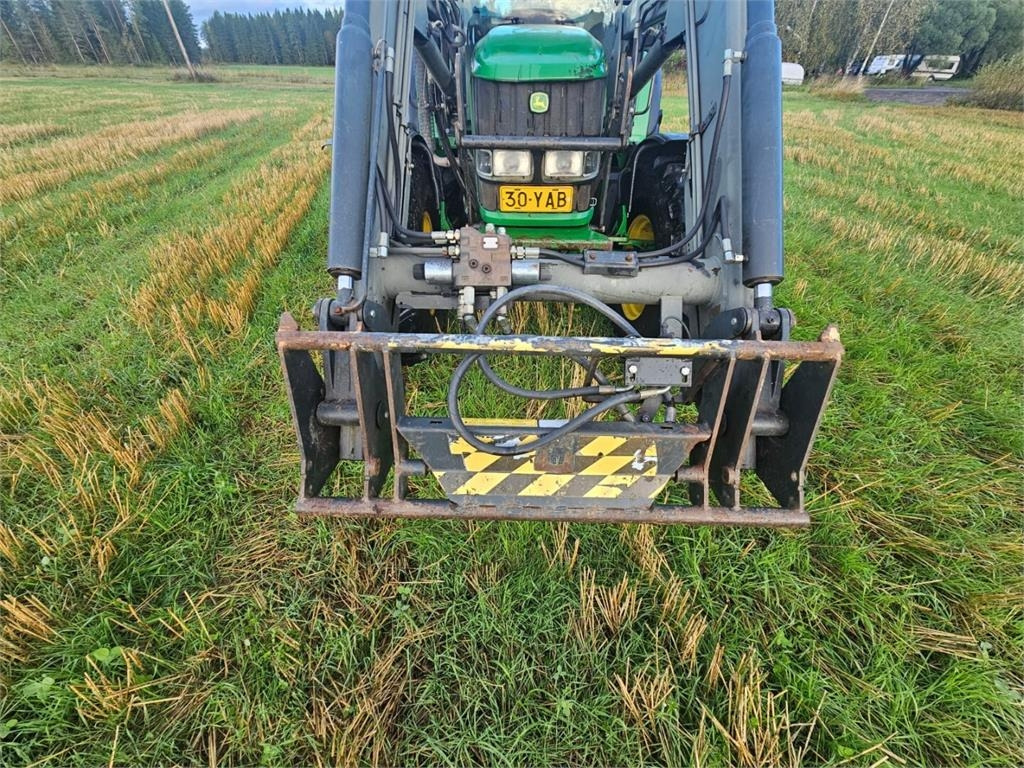 John Deere 6420S AP Premium Plus 50km/h - Traktor: slika 4 John Deere 6420S AP Premium Plus 50km/h - Traktor: slika 4