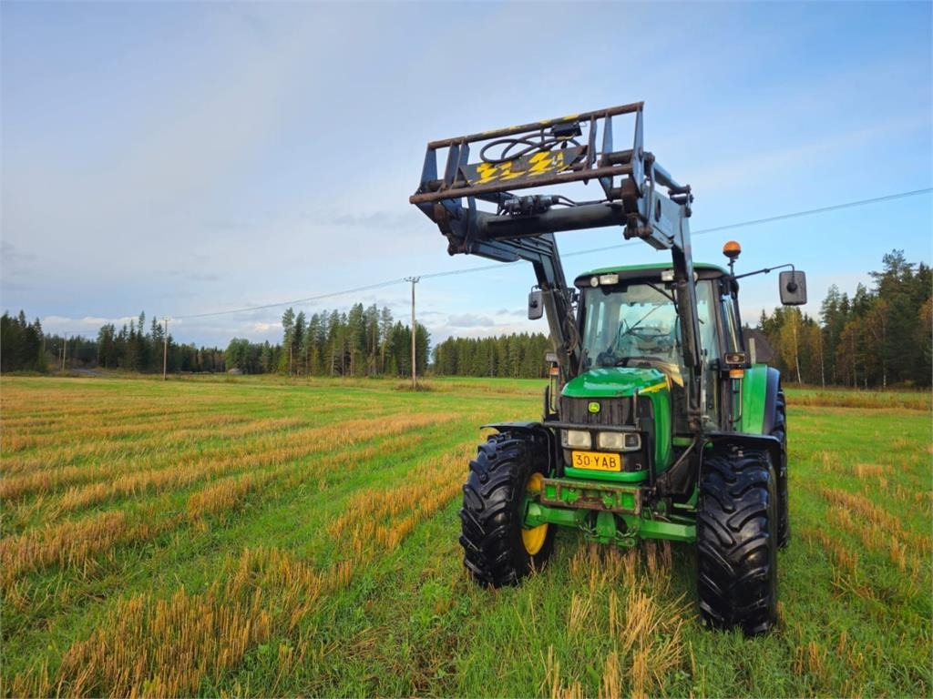 John Deere 6420S AP Premium Plus 50km/h - Traktor: slika 3 John Deere 6420S AP Premium Plus 50km/h - Traktor: slika 3