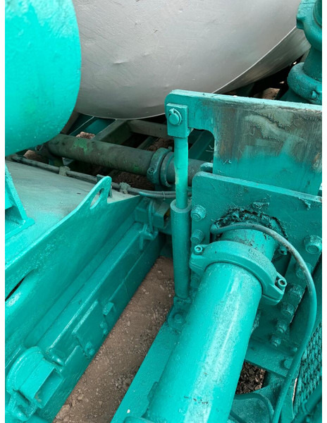 CIFA Concrete Mixer with own engine - Mešalec za beton: slika 4 CIFA Concrete Mixer with own engine - Mešalec za beton: slika 4