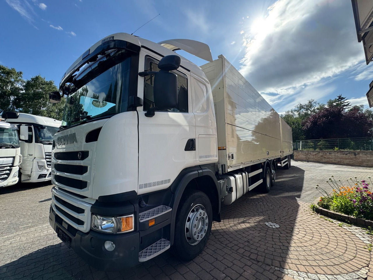 Scania G410/Lenk-Lift/2xLBW/inkl. Anhänger/Tüv-neu - Tovornjak za prevoz pijač: slika 2 Scania G410/Lenk-Lift/2xLBW/inkl. Anhänger/Tüv-neu - Tovornjak za prevoz pijač: slika 2