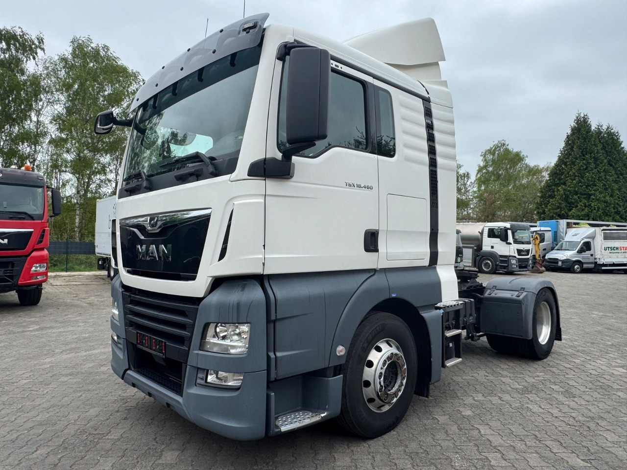 MAN TGX 18.460 XL /1xBett/Retarder/Voll-Spoiler - Vlačilec: slika 3 MAN TGX 18.460 XL /1xBett/Retarder/Voll-Spoiler - Vlačilec: slika 3