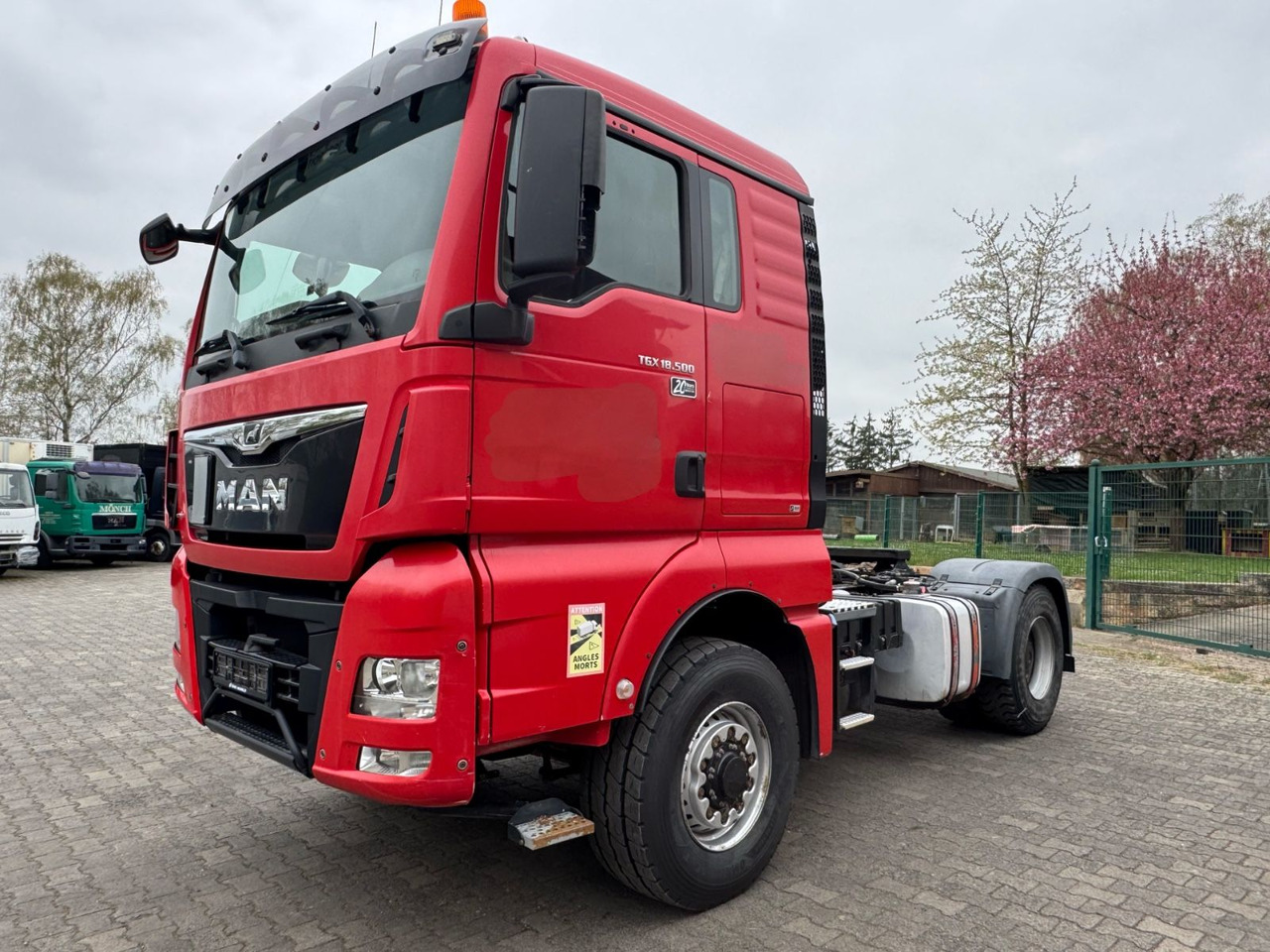 MAN TGX 18.500/Kipphyd./4x4/TÜV-NEU/Top-Zustand! - Vlačilec: slika 2 MAN TGX 18.500/Kipphyd./4x4/TÜV-NEU/Top-Zustand! - Vlačilec: slika 2