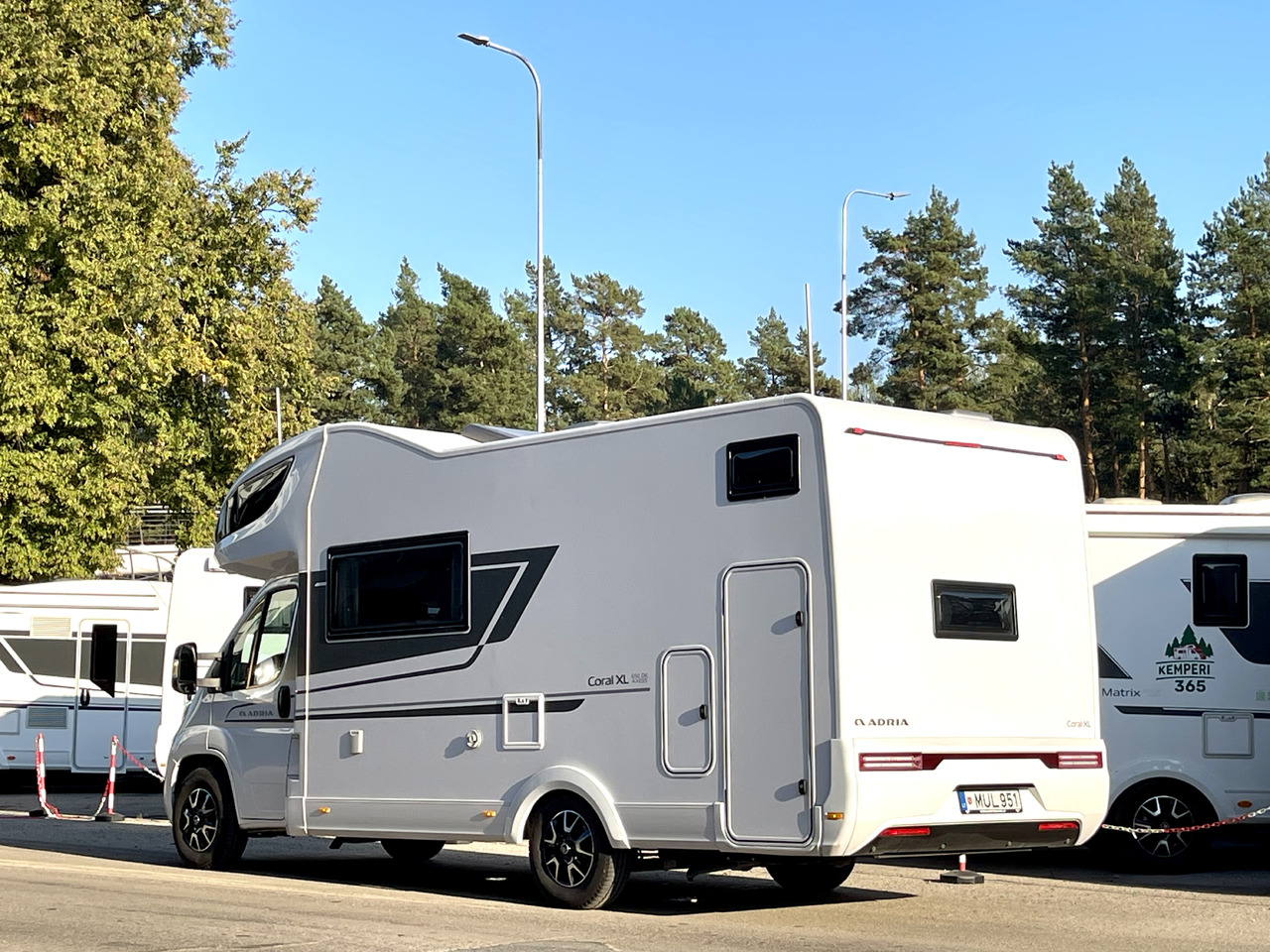ADRIA Coral XL 650 DK - Alkoven avtodom: slika 3 ADRIA Coral XL 650 DK - Alkoven avtodom: slika 3