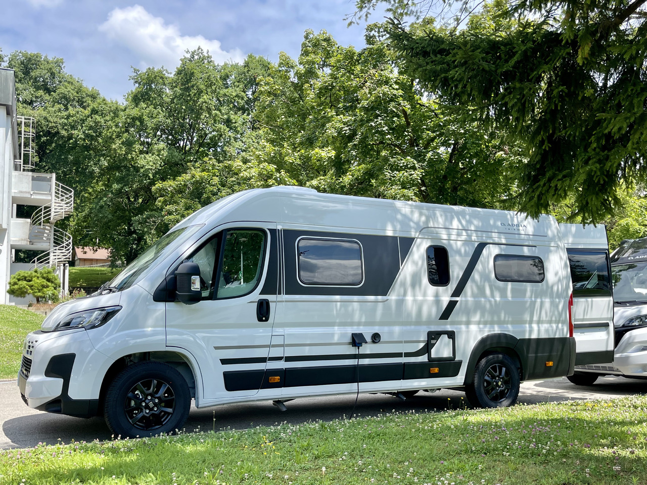 ADRIA Twin 640 SLB - Kombi avtodom: slika 2 ADRIA Twin 640 SLB - Kombi avtodom: slika 2