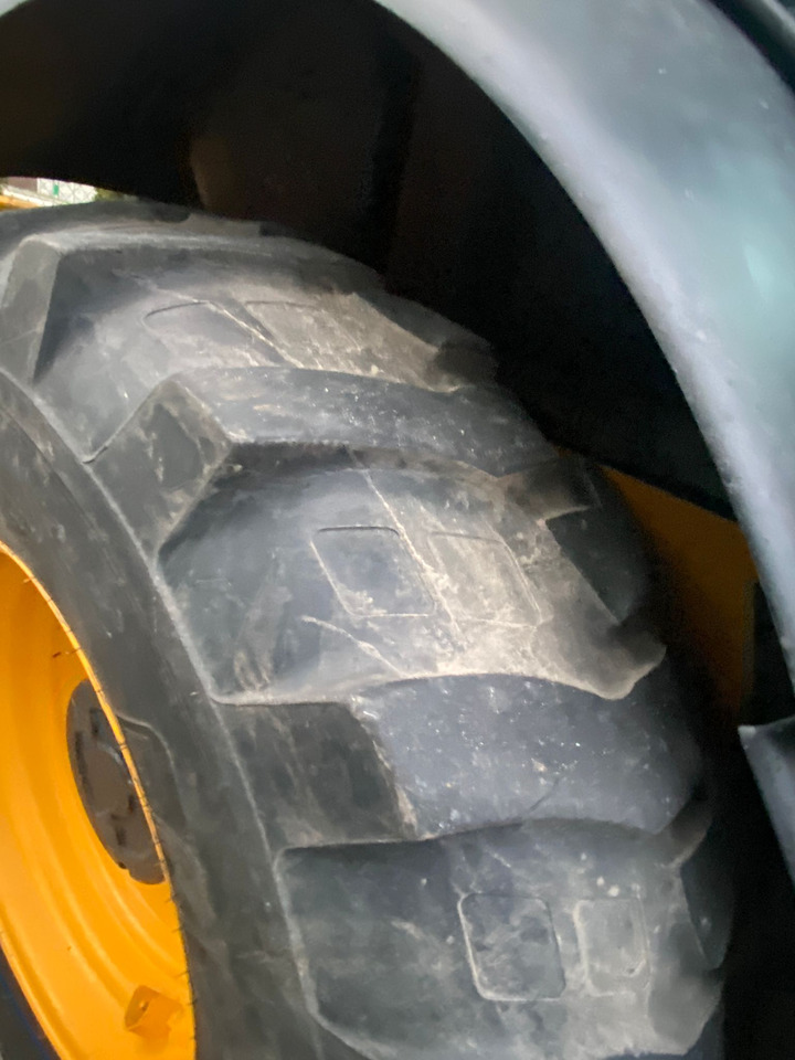 JCB 3CX - Bager nakladalec: slika 4 JCB 3CX - Bager nakladalec: slika 4