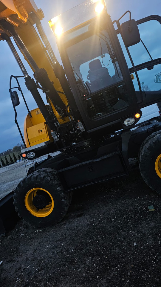 JCB JS175W - Bager na kolesih: slika 4 JCB JS175W - Bager na kolesih: slika 4
