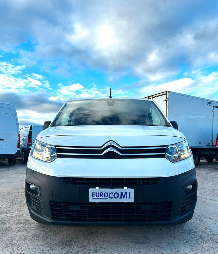 Citroen Berligno 1.6 HDi 100 cv 3 posti - Mali kombi: slika 2 Citroen Berligno 1.6 HDi 100 cv 3 posti - Mali kombi: slika 2