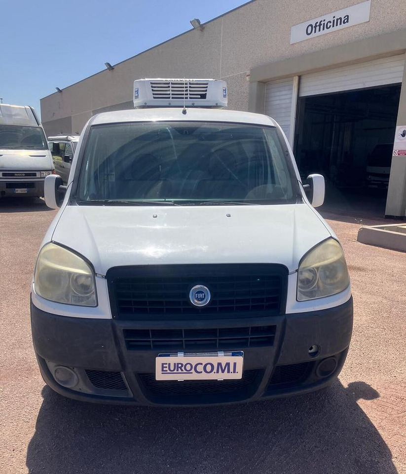 DOBLO' CON COIBENTAZIONE E GRUPPO FRIGO - Hladilno vozilo: slika 1 DOBLO' CON COIBENTAZIONE E GRUPPO FRIGO - Hladilno vozilo: slika 1