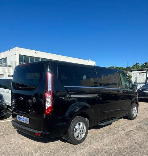 Ford Tourneo Custom Tourneo Custom 310 2.0 TDCi 17 - Avtomobil: slika 4 Ford Tourneo Custom Tourneo Custom 310 2.0 TDCi 17 - Avtomobil: slika 4