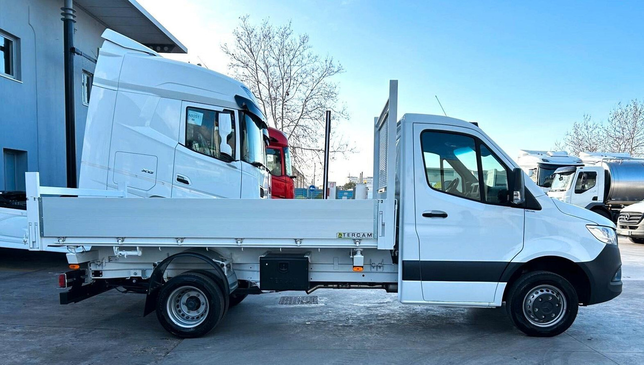 Mercedes 515 T 37/50 PRO Ribaltabile Tril. - Dostavno vozilo prekucnik: slika 4 Mercedes 515 T 37/50 PRO Ribaltabile Tril. - Dostavno vozilo prekucnik: slika 4