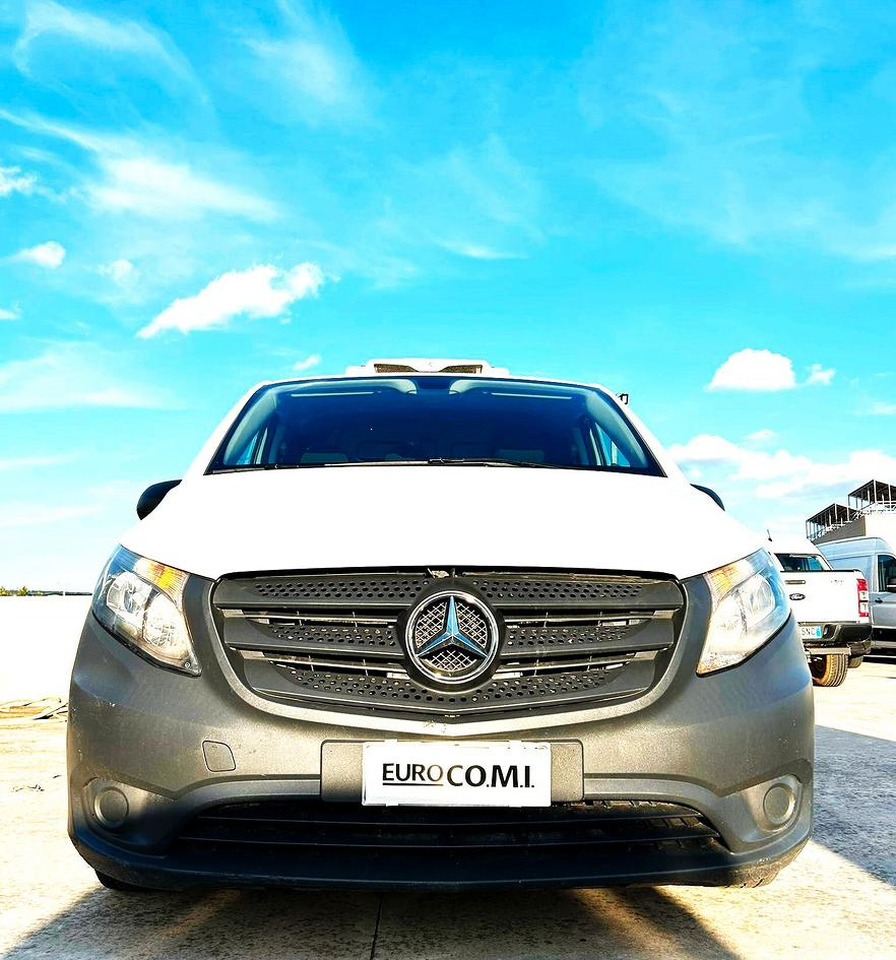 Mercedes Vito 114 cdi Long Frigo 0/4° Rete/Strada - Hladilno vozilo: slika 2 Mercedes Vito 114 cdi Long Frigo 0/4° Rete/Strada - Hladilno vozilo: slika 2