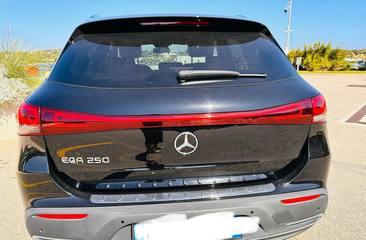 Mercedes-benz EQA 250 Sport Plus - Avtomobil: slika 4 Mercedes-benz EQA 250 Sport Plus - Avtomobil: slika 4