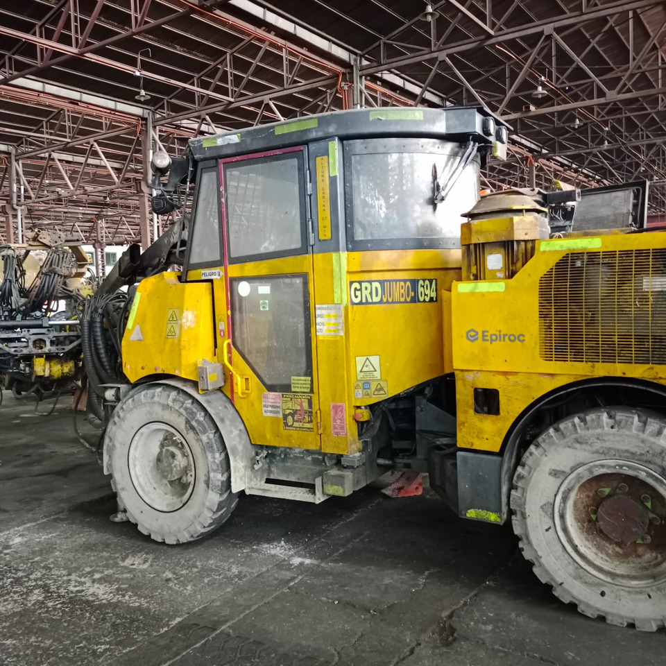 EPIROC BOLTEC S - Rudarski stroji: slika 3 EPIROC BOLTEC S - Rudarski stroji: slika 3
