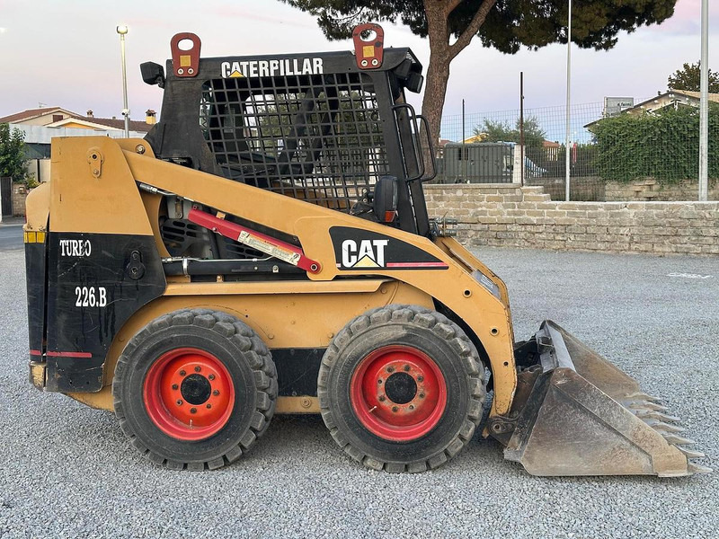 Caterpillar 226BHF - Kompaktni nakladalnik na gosenicah: slika 3 Caterpillar 226BHF - Kompaktni nakladalnik na gosenicah: slika 3