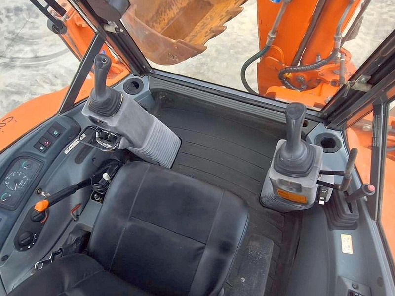 Bager nakladalec Fiat KOBELCO FB100: slika 7