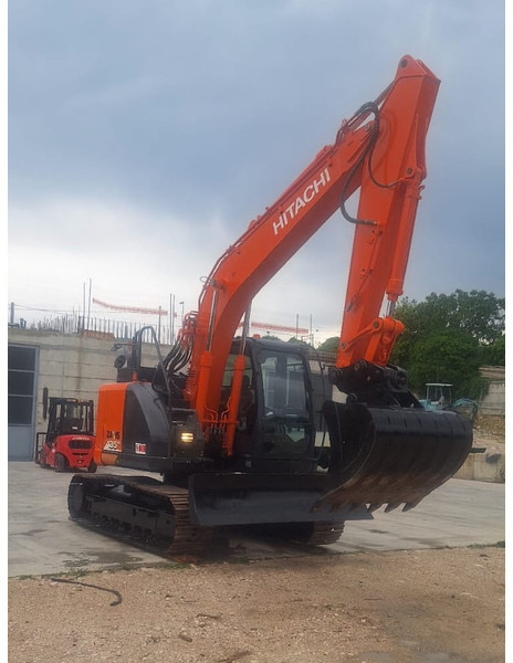 Hitachi ZX135US-6 - Bager: slika 1 Hitachi ZX135US-6 - Bager: slika 1
