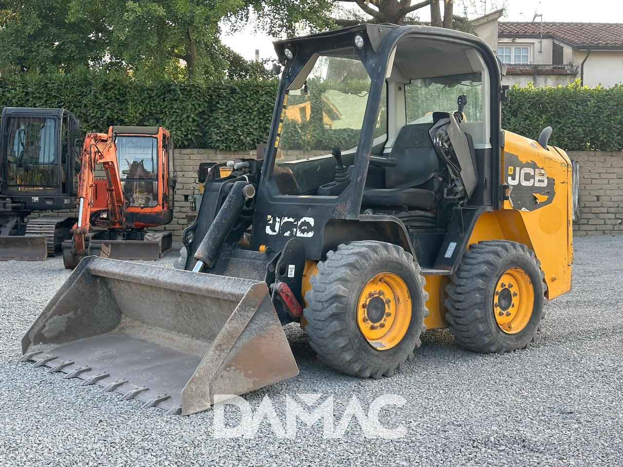 JCB 225 - Mini nakladalec: slika 1 JCB 225 - Mini nakladalec: slika 1