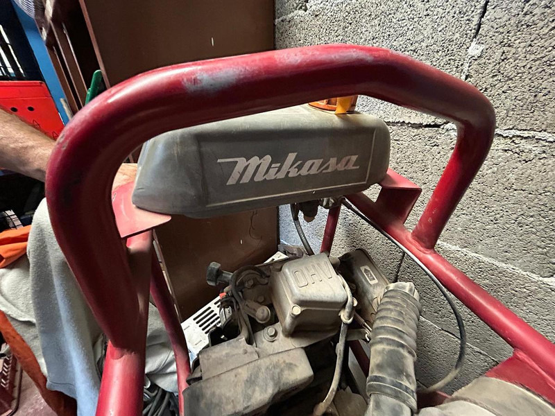 Mikasa MTR-40F - Kompaktor: slika 2 Mikasa MTR-40F - Kompaktor: slika 2