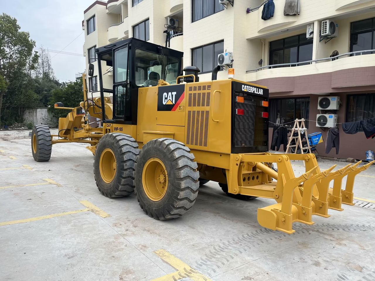 CATERPILLAR 140H - Greder: slika 1 CATERPILLAR 140H - Greder: slika 1