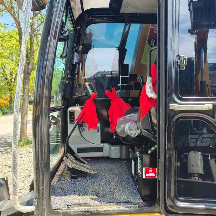 Bager goseničar CATERPILLAR 307E2: slika 14