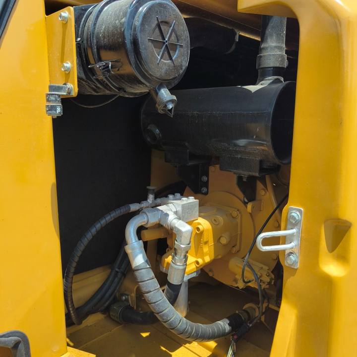 Bager goseničar CATERPILLAR 307E2: slika 21