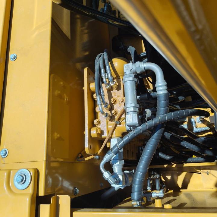 Bager goseničar CATERPILLAR 307E2: slika 7