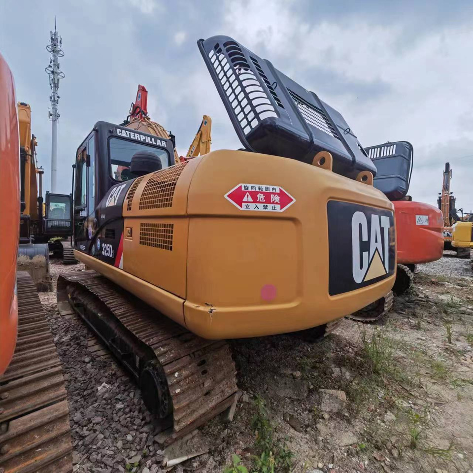 CATERPILLAR 325D2 - Bager goseničar: slika 3 CATERPILLAR 325D2 - Bager goseničar: slika 3