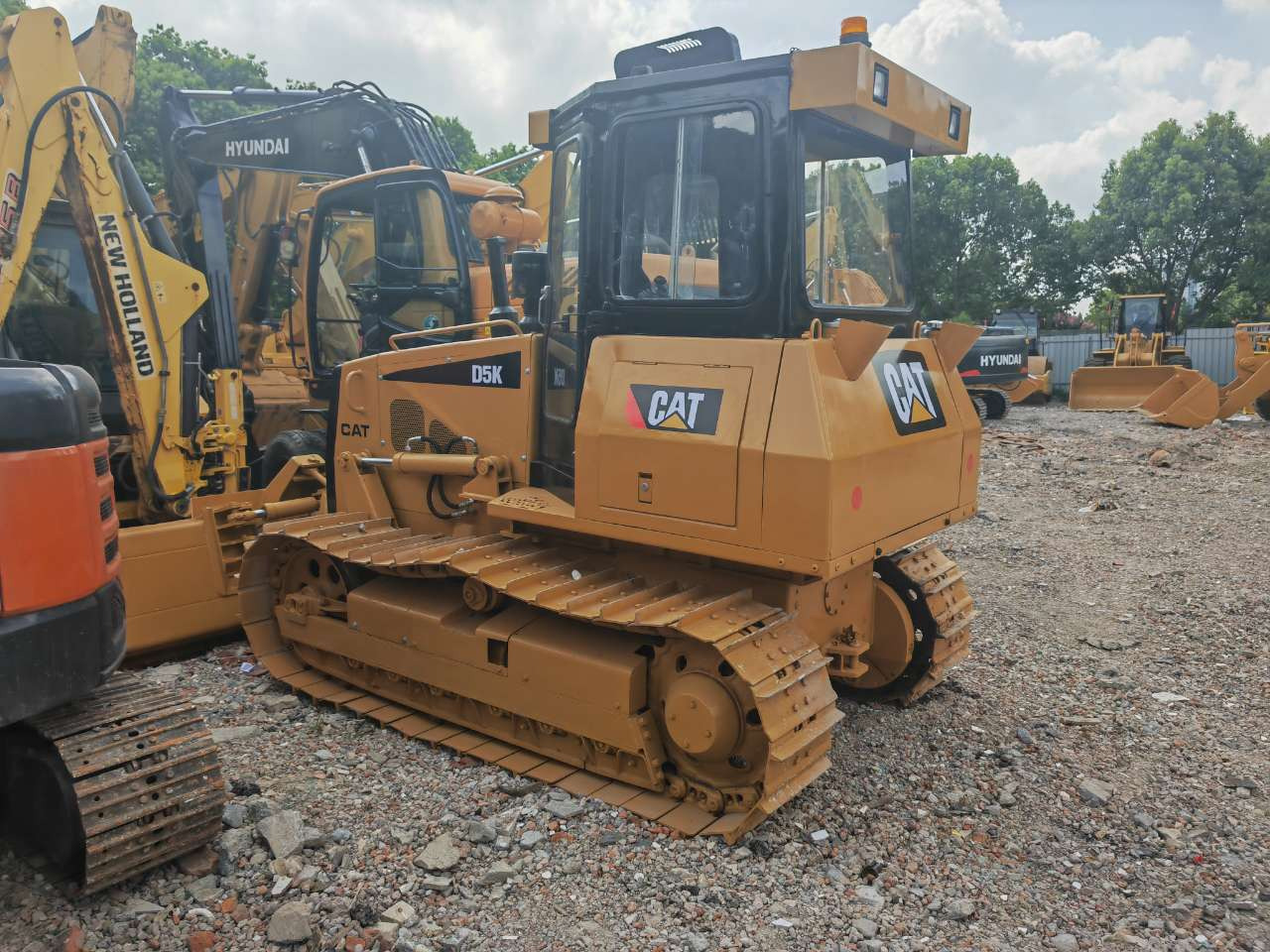 CATERPILLAR D5K - Buldožer: slika 2 CATERPILLAR D5K - Buldožer: slika 2