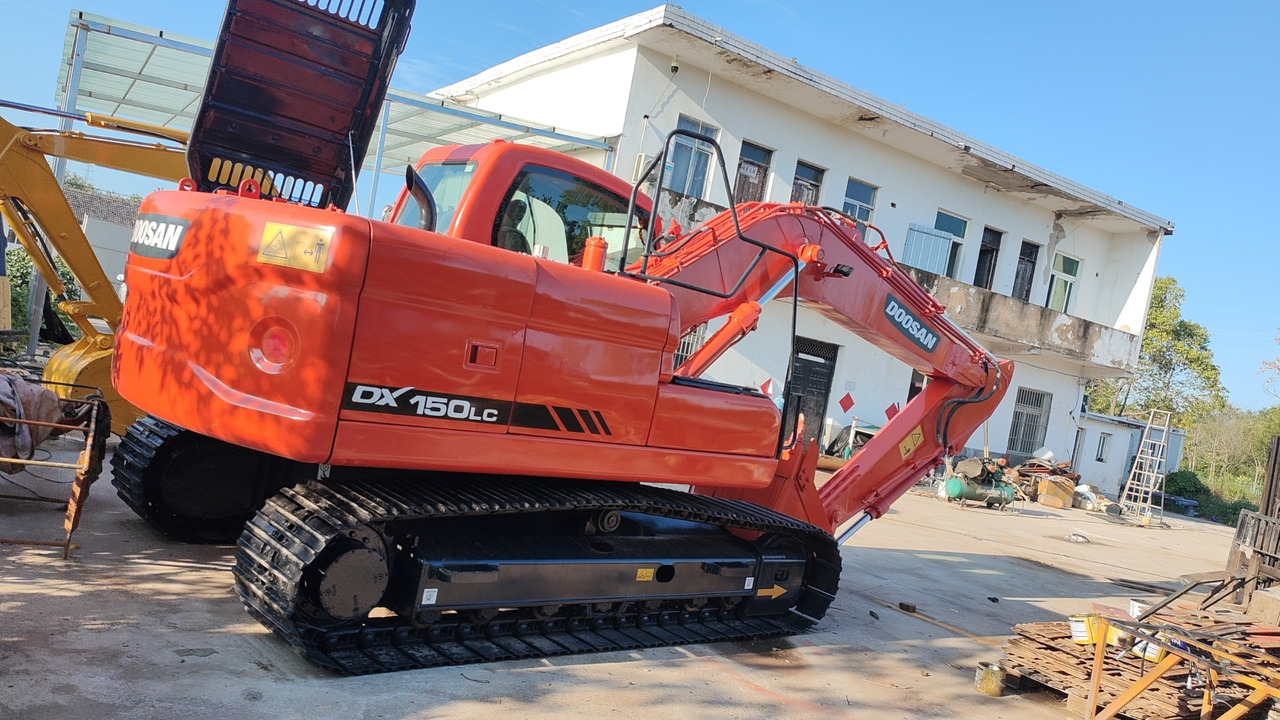 DOOSAN DX150 - Bager goseničar: slika 2 DOOSAN DX150 - Bager goseničar: slika 2