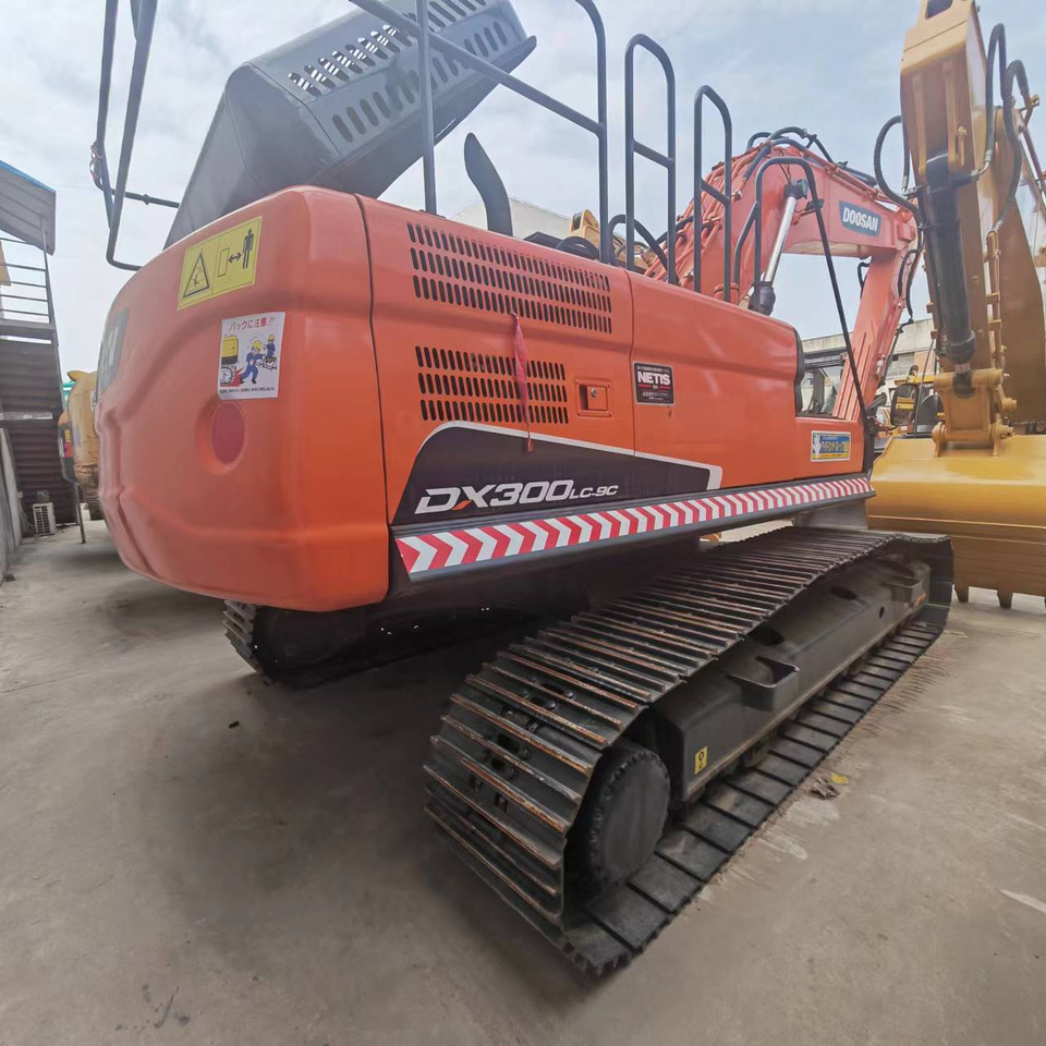 DOOSAN DX300 - Bager goseničar: slika 2 DOOSAN DX300 - Bager goseničar: slika 2
