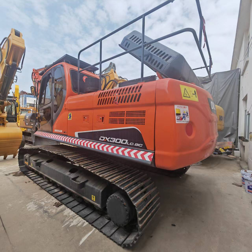 DOOSAN DX300 - Bager goseničar: slika 1 DOOSAN DX300 - Bager goseničar: slika 1