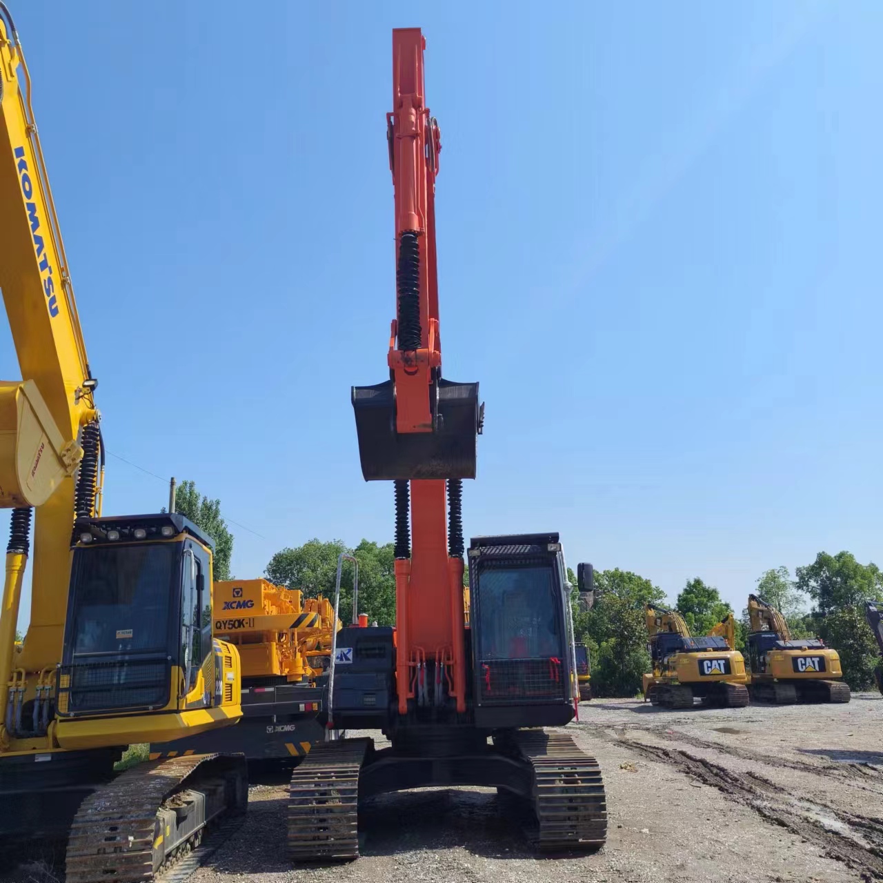 HITACHI ZX210 - Bager goseničar: slika 4 HITACHI ZX210 - Bager goseničar: slika 4