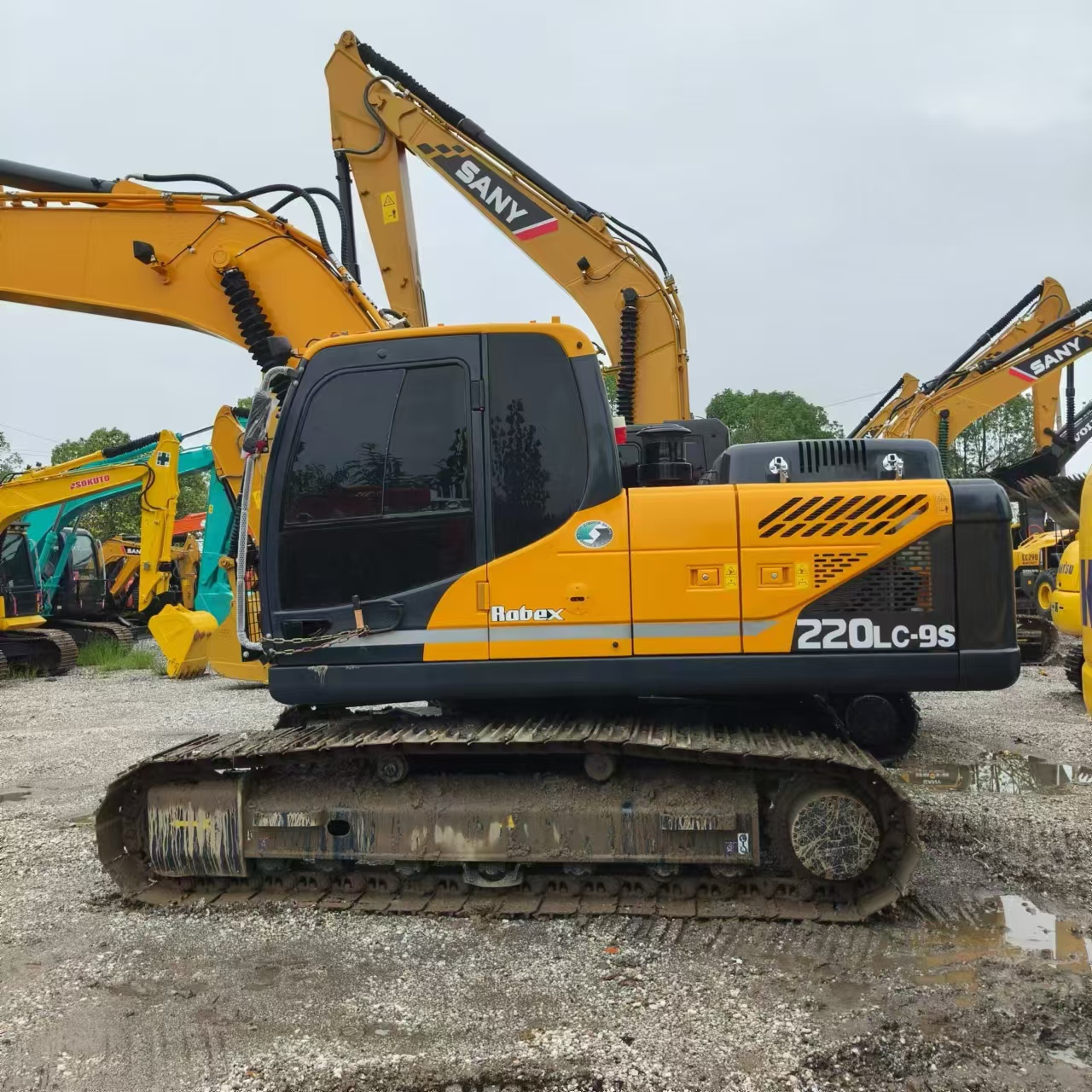 HYUNDAI R220LC-9S - Bager goseničar: slika 1 HYUNDAI R220LC-9S - Bager goseničar: slika 1