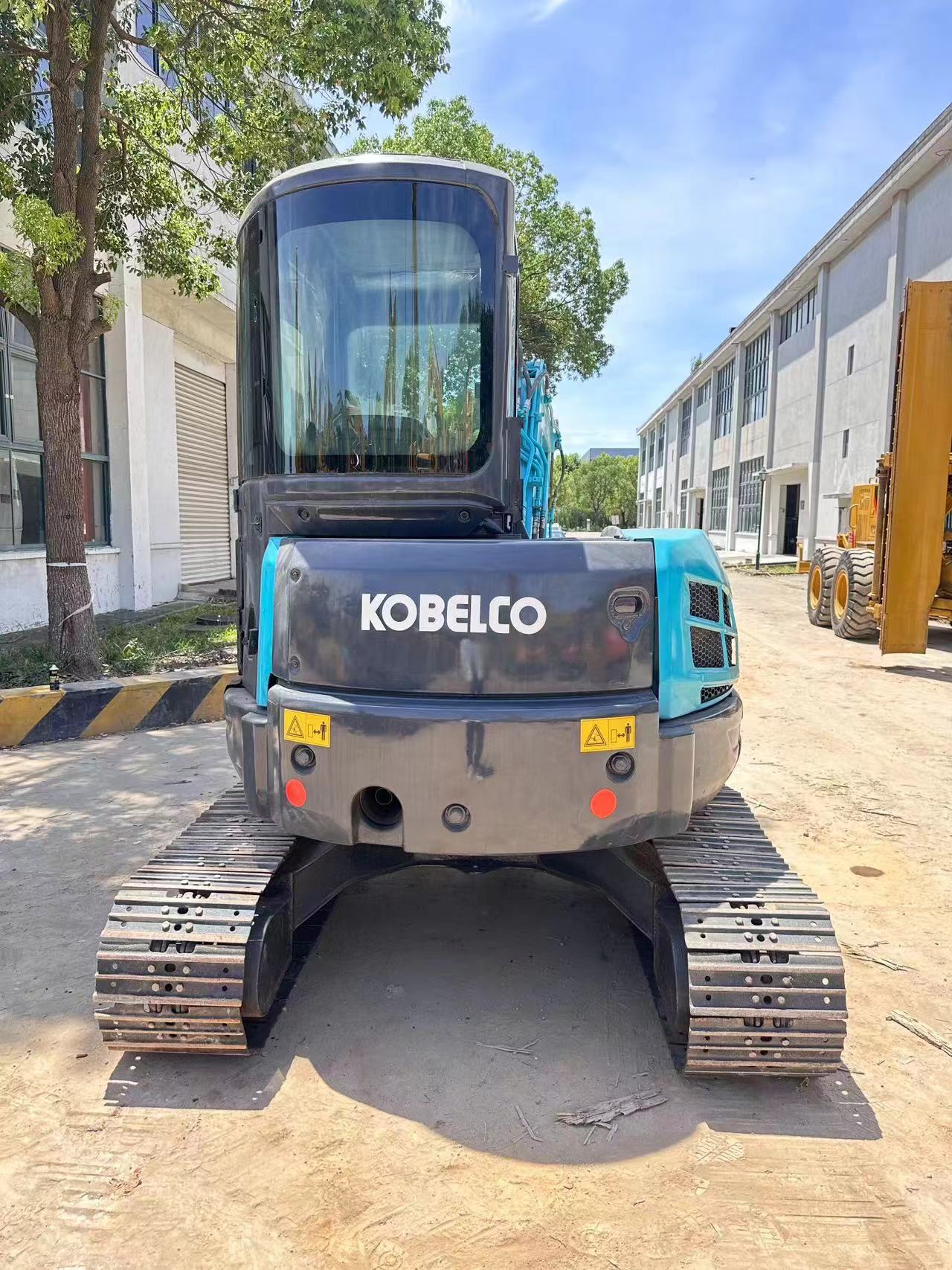Mini bager KOBELCO SK55: slika 6