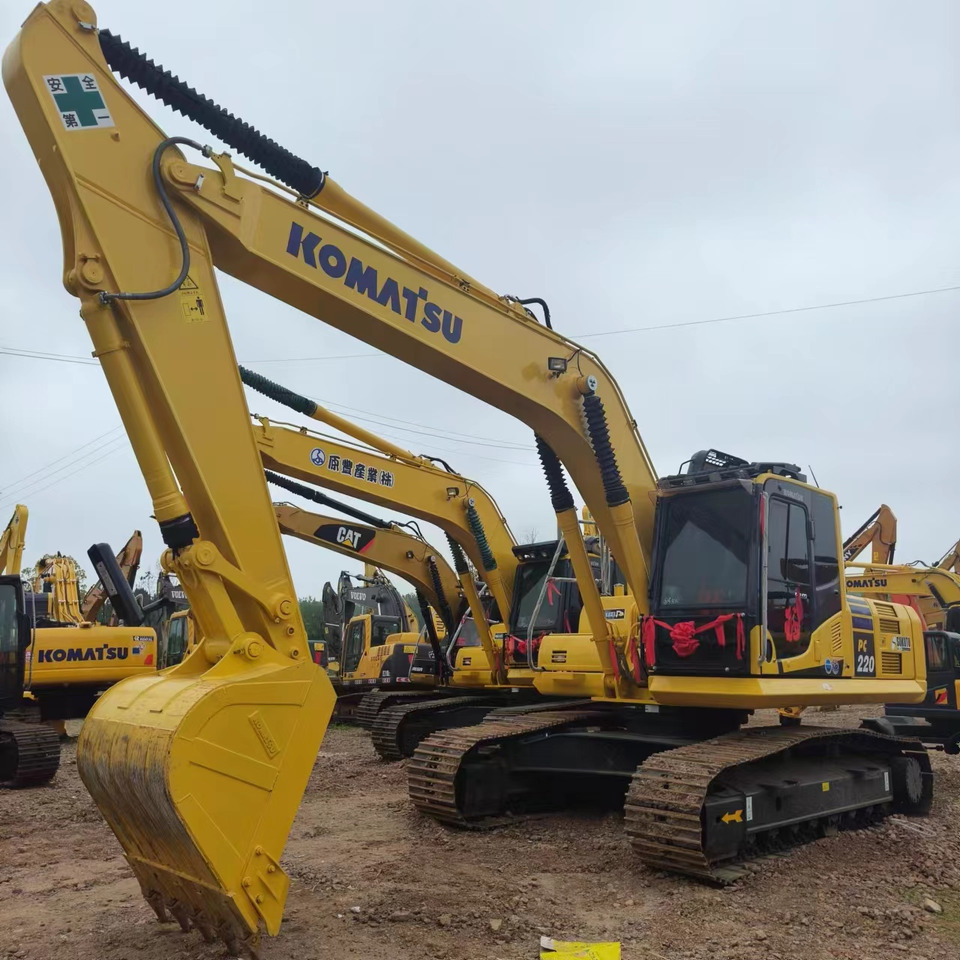 KOMATSU PC220-8 - Bager goseničar: slika 1 KOMATSU PC220-8 - Bager goseničar: slika 1