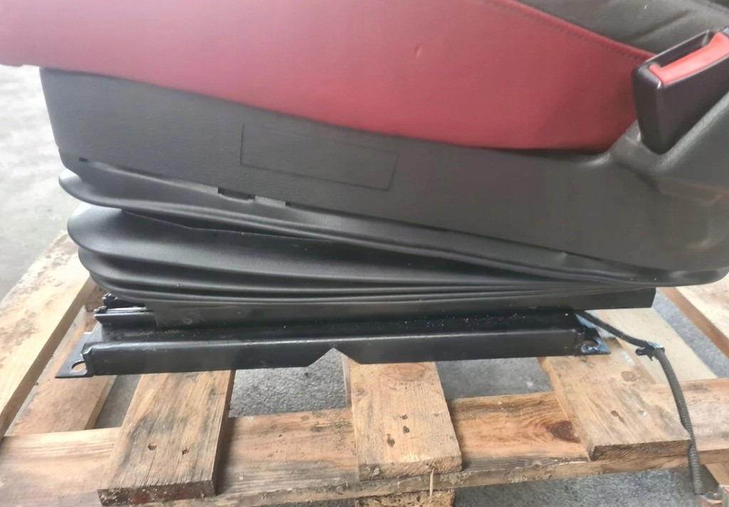 Sedež FOTEL PASAŻERA PRAWY PNEUMATYCZNY NISKA PODSTAWA VOLVO FH 4 FM 4: slika 8