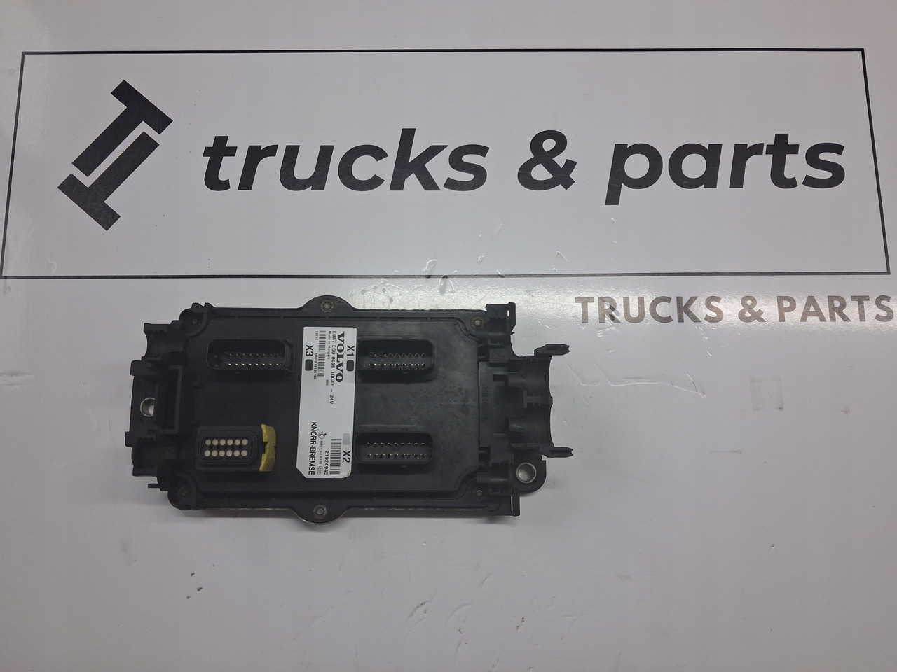KNORR-BREMSE STEROWNIK MODUŁ EBS 7 ECU VOLVO FH 4 FM 4 21924945 - Električni sistem za Tovornjak: slika 1 KNORR-BREMSE STEROWNIK MODUŁ EBS 7 ECU VOLVO FH 4 FM 4 21924945 - Električni sistem za Tovornjak: slika 1