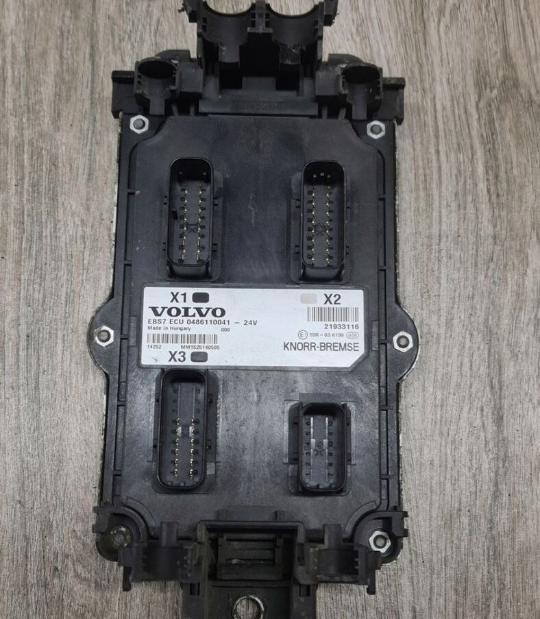 KNORR-BREMSE STEROWNIK MODUŁ EBS 7 ECU VOLVO FH 4 FM 4 21933116 - Električni sistem za Tovornjak: slika 1 KNORR-BREMSE STEROWNIK MODUŁ EBS 7 ECU VOLVO FH 4 FM 4 21933116 - Električni sistem za Tovornjak: slika 1