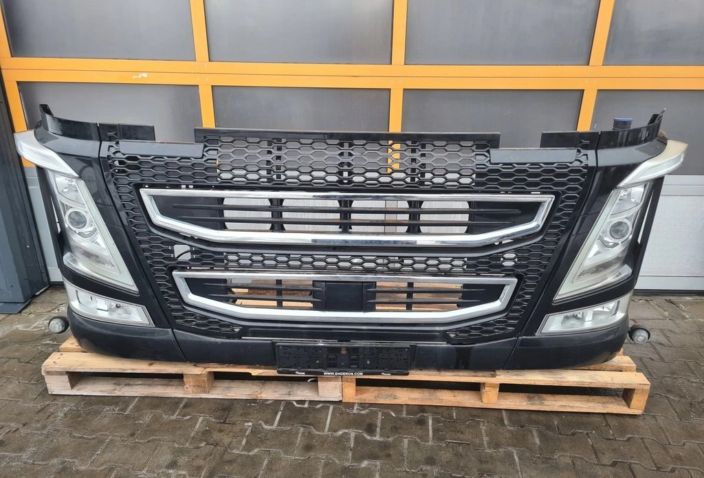KOMPLETNY PRZÓD LAMPA XENON ATRAPA GRILL ZDERZAK VOLVO FH 4 FH 16 EURO 6 - Odbijač: slika 2 KOMPLETNY PRZÓD LAMPA XENON ATRAPA GRILL ZDERZAK VOLVO FH 4 FH 16 EURO 6 - Odbijač: slika 2