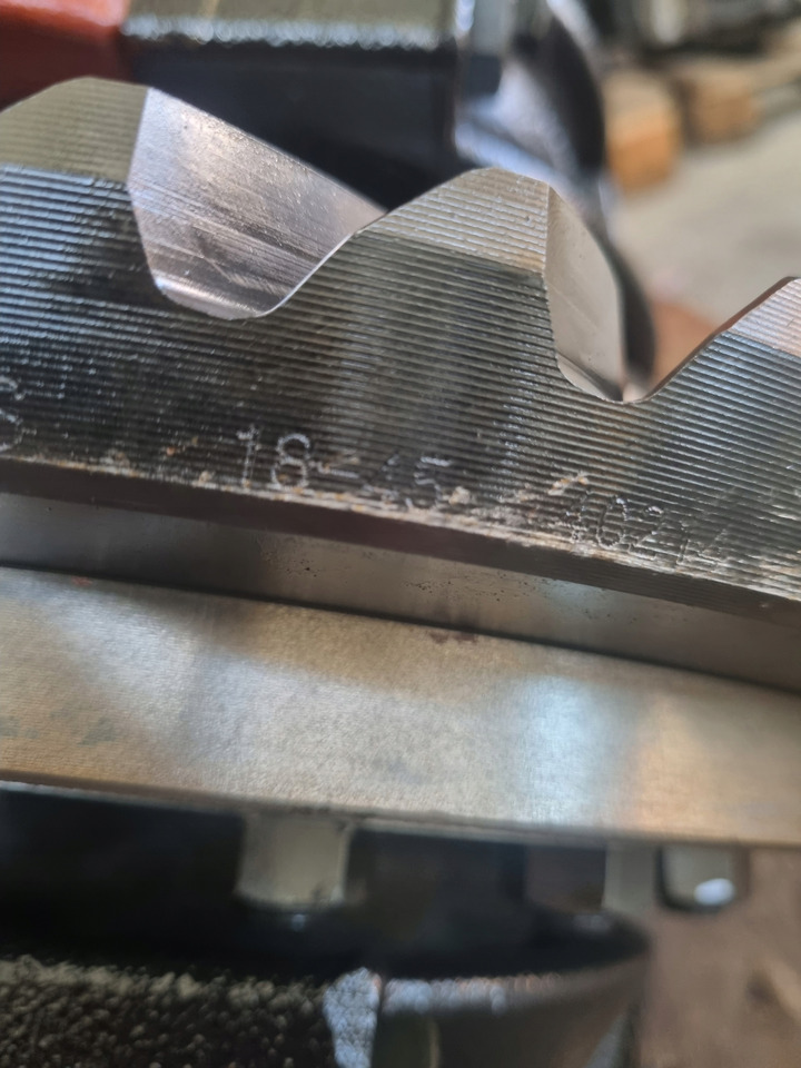 MERITOR WKŁAD MOSTU DYFER GŁÓWKA MOST VOLVO FH FM EV91 RSS1356 SV 2.50 18/45 - Diferencialni menjalnik za Tovornjak: slika 3 MERITOR WKŁAD MOSTU DYFER GŁÓWKA MOST VOLVO FH FM EV91 RSS1356 SV 2.50 18/45 - Diferencialni menjalnik za Tovornjak: slika 3