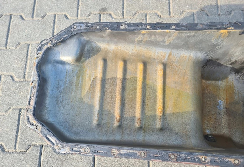 RENAULT MIDLUM PREMIUM DXI 7 VOLVO FL FE - Oljno korito: slika 2 RENAULT MIDLUM PREMIUM DXI 7 VOLVO FL FE - Oljno korito: slika 2