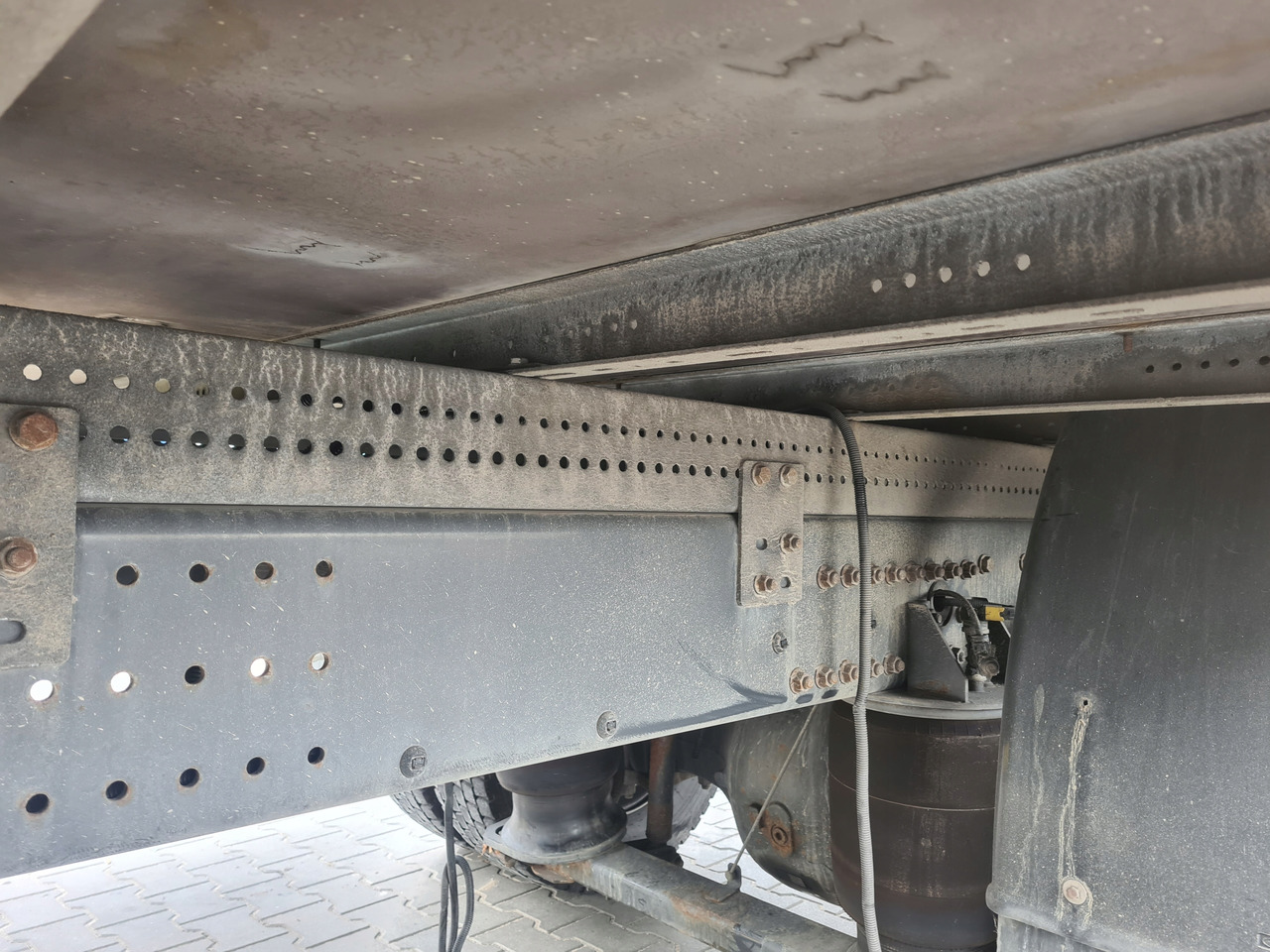 RENAULT ZABUDOWA PAKA PLATFORMA REGULOWANA PODRAMÓWKA 7.25x2.50 - Okvir/ Šasija za Tovornjak: slika 5 RENAULT ZABUDOWA PAKA PLATFORMA REGULOWANA PODRAMÓWKA 7.25x2.50 - Okvir/ Šasija za Tovornjak: slika 5