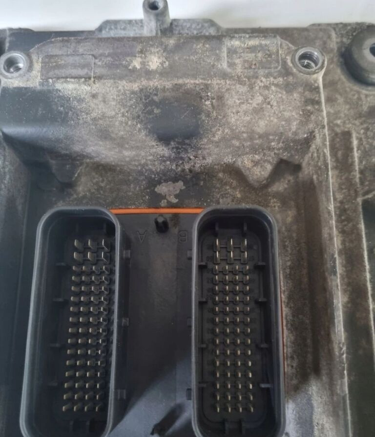 Renault KASETA KOMPUTER SILNIKA GAMA T RANGE VOLVO FH 4 FM 4 21900545-P0 21900545 Renault, Volvo - ECU za Tovornjak: slika 2 Renault KASETA KOMPUTER SILNIKA GAMA T RANGE VOLVO FH 4 FM 4 21900545-P0 21900545 Renault, Volvo - ECU za Tovornjak: slika 2