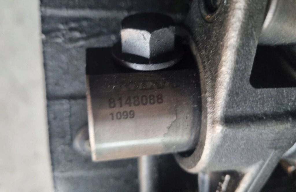 Renault OE 8148088 KLAWIATURA ZAWOROWA BEZ VEB Renault RENAULT PREMIUM DXI 11 VOLVO FM D9A - Motor in deli za Tovornjak: slika 2 Renault OE 8148088 KLAWIATURA ZAWOROWA BEZ VEB Renault RENAULT PREMIUM DXI 11 VOLVO FM D9A - Motor in deli za Tovornjak: slika 2
