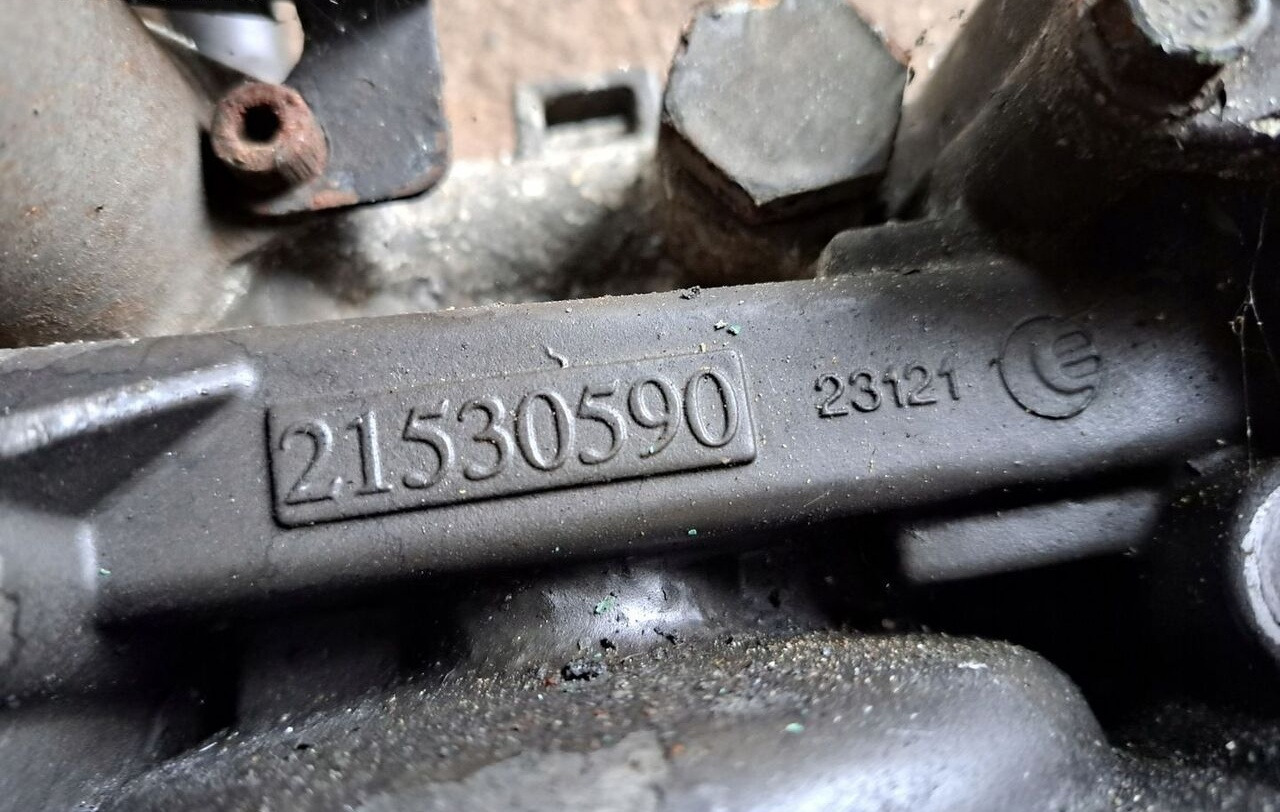 Renault PODSTAWA FILTRÓW OLEJU VOLVO FM RENAULT PREMIUM DXI LIFT 21530590 - Oljni filter za Tovornjak: slika 2 Renault PODSTAWA FILTRÓW OLEJU VOLVO FM RENAULT PREMIUM DXI LIFT 21530590 - Oljni filter za Tovornjak: slika 2