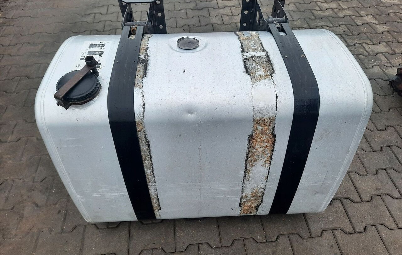 Renault ZBIORNIK PALIWA RENAULT GAMA T RANGE 100/70/70 21821393 - Rezervoar za gorivo za Tovornjak: slika 5 Renault ZBIORNIK PALIWA RENAULT GAMA T RANGE 100/70/70 21821393 - Rezervoar za gorivo za Tovornjak: slika 5