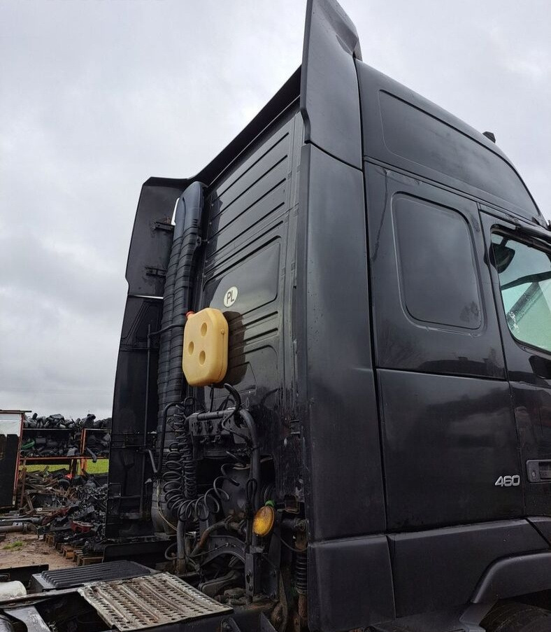 SPOILERY OWIEWKI KABINY KOMPLET VOLVO FH 12 13 XL - Aerodinamika/ Spojler za Tovornjak: slika 1 SPOILERY OWIEWKI KABINY KOMPLET VOLVO FH 12 13 XL - Aerodinamika/ Spojler za Tovornjak: slika 1